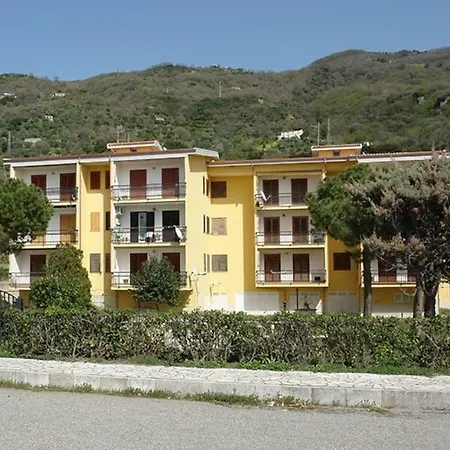 Oleandri San Lucido