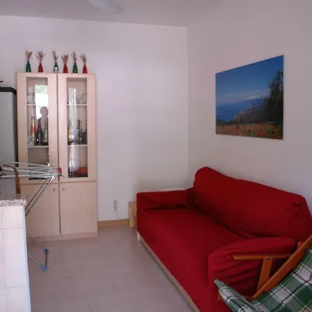 Oleandri Apartment *